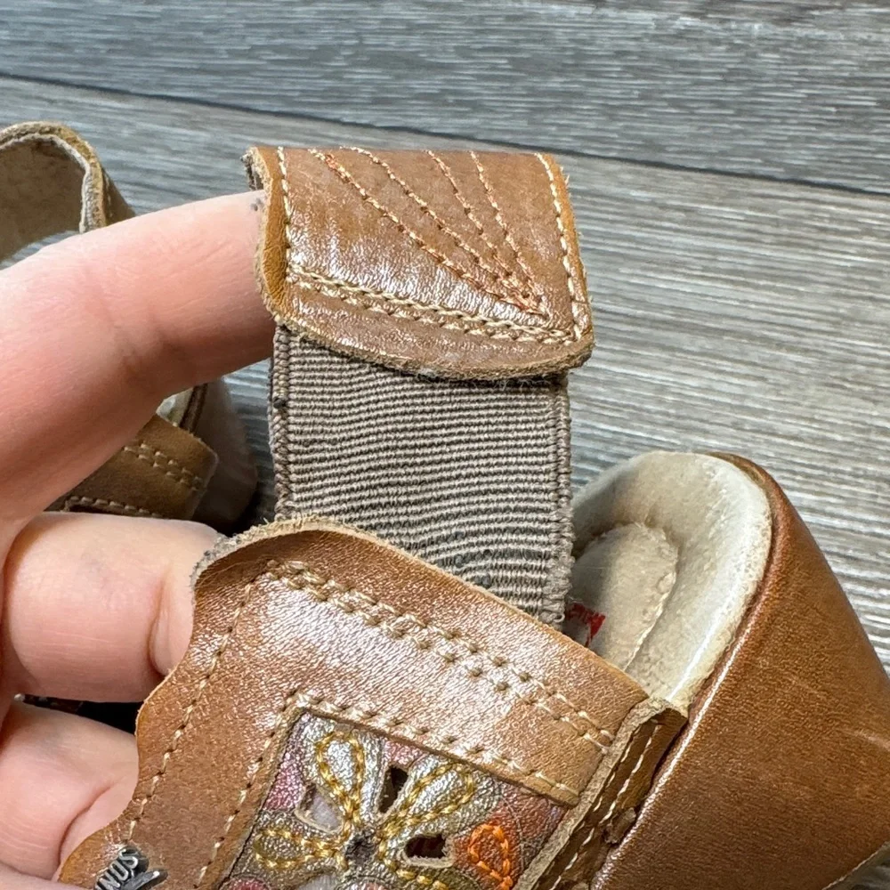 Pikolinos Brown floral Leather Slip-On Shoes size 37 (j128)
